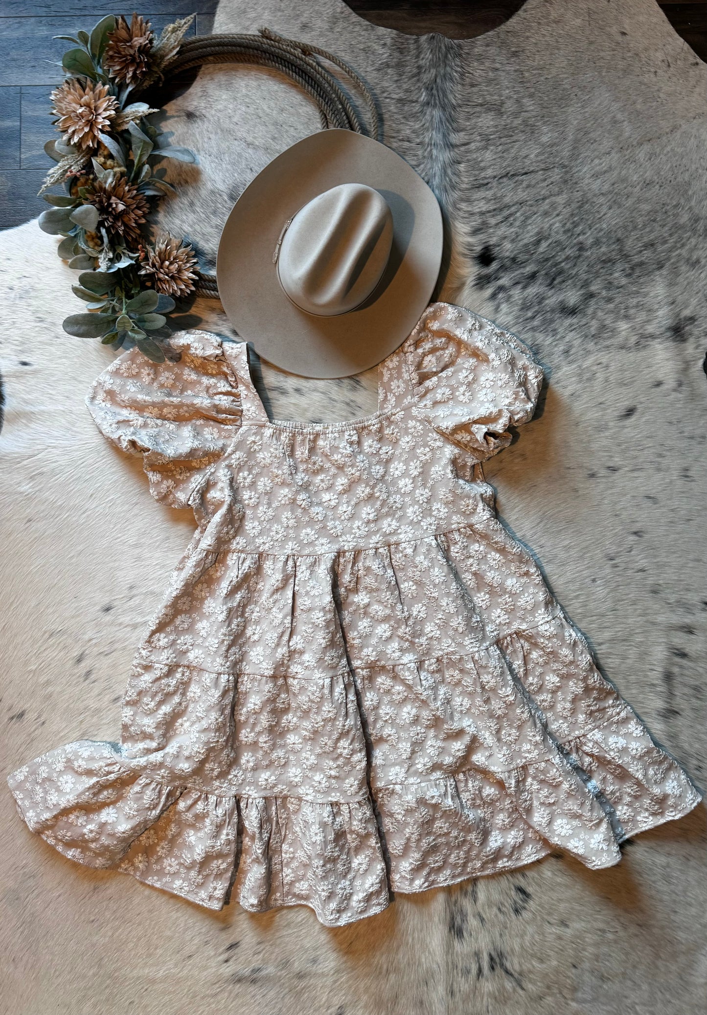 Botanical Blush Beige Floral Puff Dress